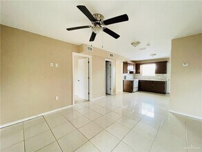 1411 Oak St-Unit -2 & 3 in Weslaco, TX - Building Photo - Building Photo