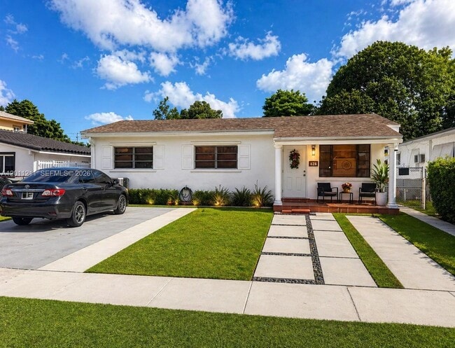 property at 526 E 54th St