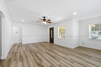 1418 Thomas Ave in Pasadena, TX - Building Photo - Building Photo