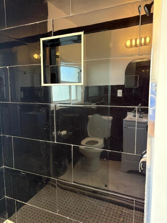 230 SW 11th St in Dania Beach, FL - Building Photo