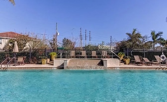 595 52nd Ave N in St. Petersburg, FL - Building Photo