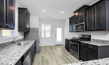 451 Lone Rider Dr in Katy, TX - Building Photo - Building Photo