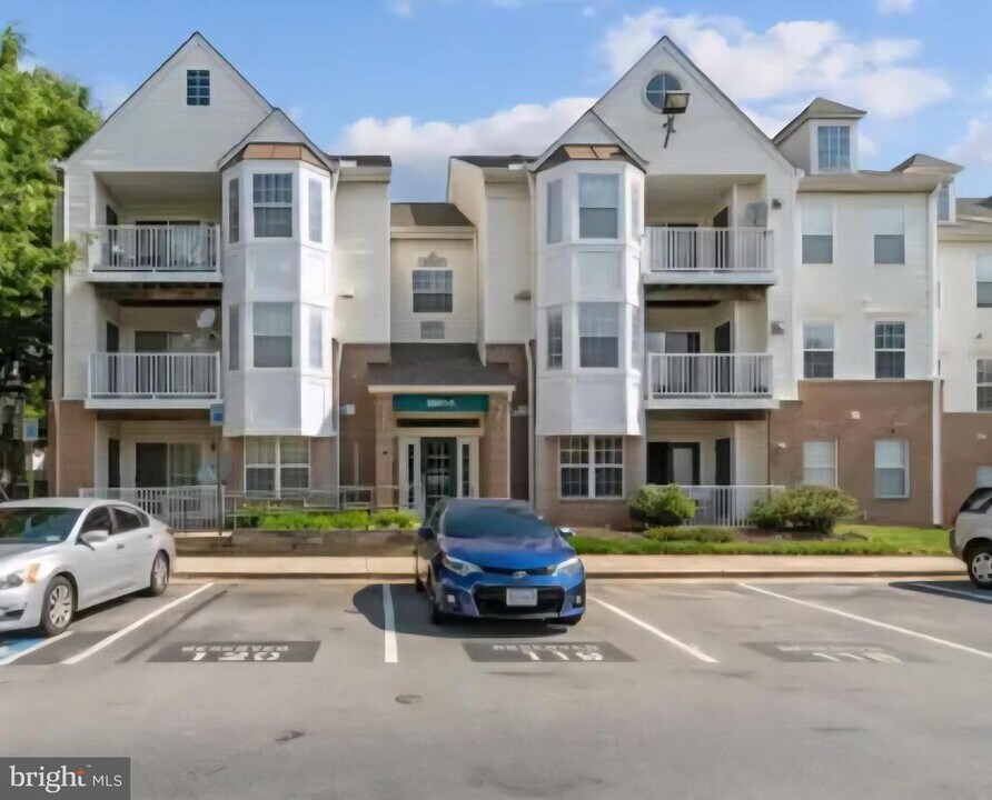 8941 Town Center Cir in Upper Marlboro, MD - Building Photo