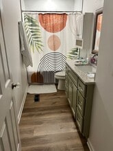 2530 Rolling View Dr SE, Unit A in Smyrna, GA - Foto de edificio - Building Photo