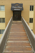 The Bridges at Belmont in Cincinnati, OH - Building Photo - Building Photo