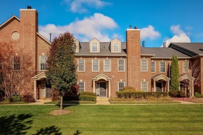 property at 3370 Endsleigh Ln