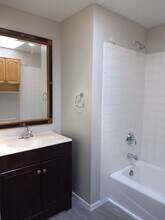 4160 Hollins Ferry Rd in Halethorpe, MD - Building Photo - Building Photo