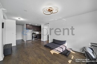 2285 Peachtree Rd in Atlanta, GA - Building Photo - Building Photo