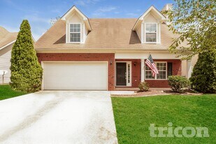 4028 Deer Run Trce in Spring Hill, TN - Building Photo