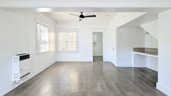 435 W 4th St in Long Beach, CA - Building Photo