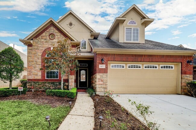 6631 Larocke Trail