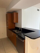 18800 NE 29th Ave, Unit 1008 in Miami, FL - Foto de edificio - Building Photo