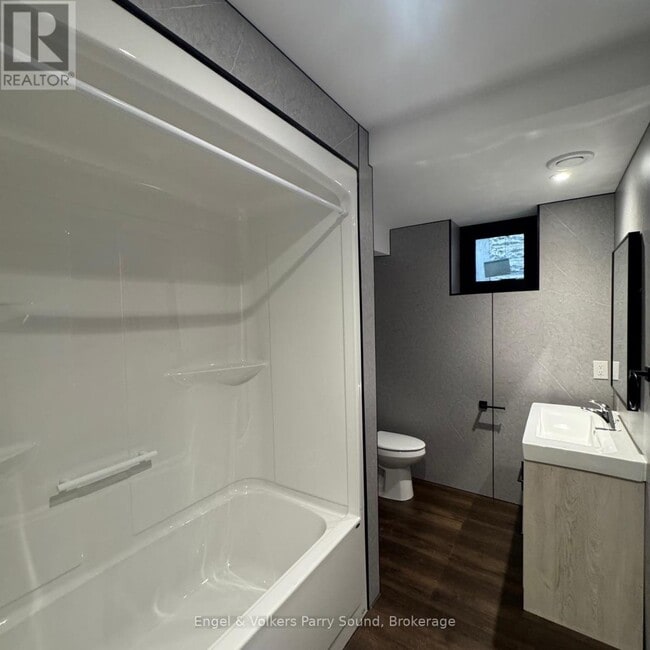 57 James St in Parry Sound, ON - Building Photo - Building Photo