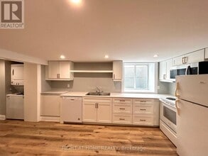 7 Mary St E in Kawartha Lakes, ON - Building Photo - Building Photo