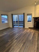 4814 Mills Dr in Anchorage, AK - Building Photo - Building Photo