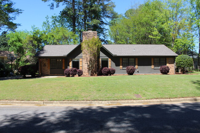 900 Heritage Dr in Tuscaloosa, AL - Building Photo - Building Photo