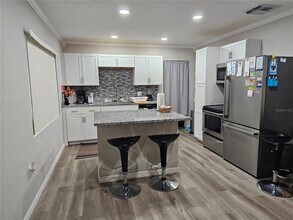 2117 Ivey Ln in Lakeland, FL - Building Photo - Building Photo