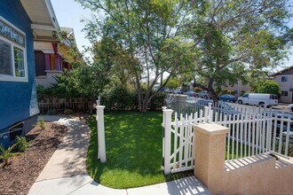 2422 J St in San Diego, CA - Building Photo - Building Photo