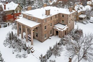 5135 Ellsworth Ave in Pittsburgh, PA - Building Photo