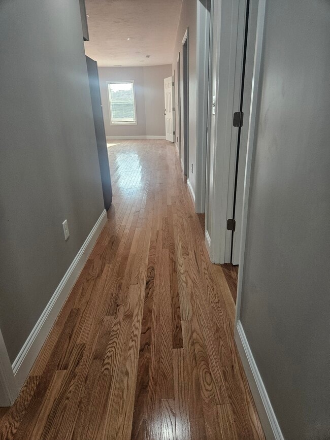 41 Raymond St, Unit 2