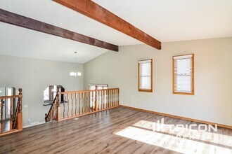 5233 Xenia Ave N in Minneapolis, MN - Building Photo - Building Photo