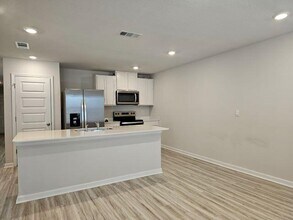 327 Flounder St in Crestview, FL - Building Photo - Building Photo