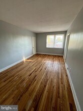 110X Gleneagle Rd in Baltimore, MD - Foto de edificio - Building Photo