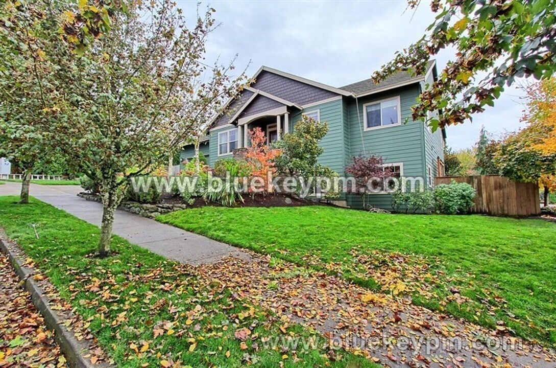 13630 SE Portland View Pl in Happy Valley, OR - Building Photo