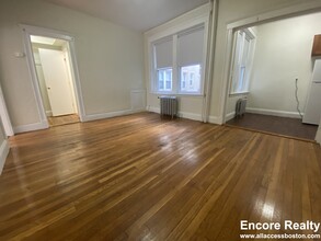 1161 Boylston St, Unit 1 in Boston, MA - Building Photo - Building Photo