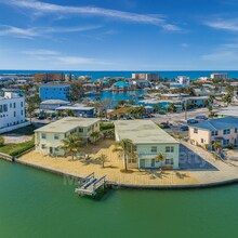 449 129th Ave E in Madeira Beach, FL - Building Photo - Building Photo
