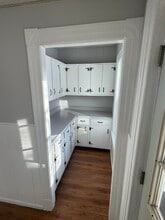 2 Clinton St in Easthampton, MA - Foto de edificio - Building Photo