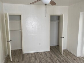 12240 NE 5th Ave in North Miami, FL - Foto de edificio - Building Photo