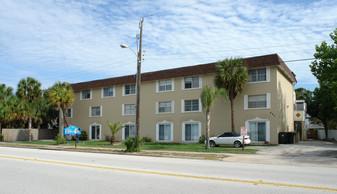 421 Silver Beach Ave Apartments