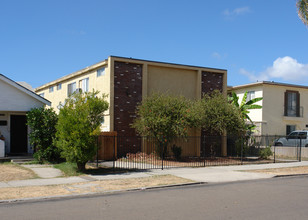 3770 Van Dyke Ave in San Diego, CA - Building Photo - Building Photo