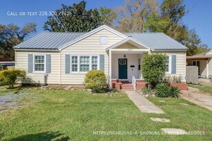 187 Bilmarsan Dr in Biloxi, MS - Building Photo