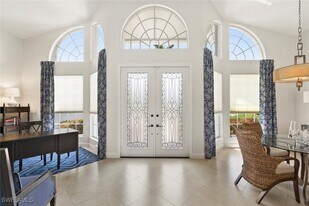 8949 Lely Island Cir in Naples, FL - Building Photo