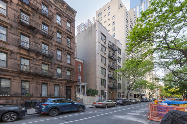 412 E 89th St in New York, NY - Building Photo - Building Photo