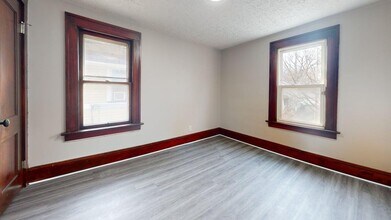 327 Black St in Akron, OH - Building Photo - Building Photo