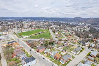 826 Miller Ave in Clairton, PA - Building Photo - Building Photo