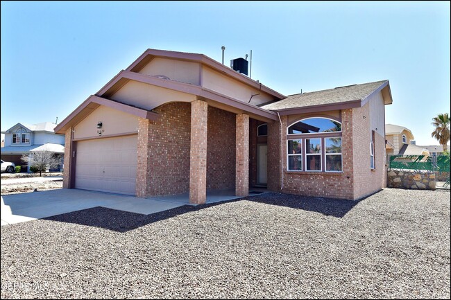 12620 Tierra India Way in El Paso, TX - Building Photo - Building Photo