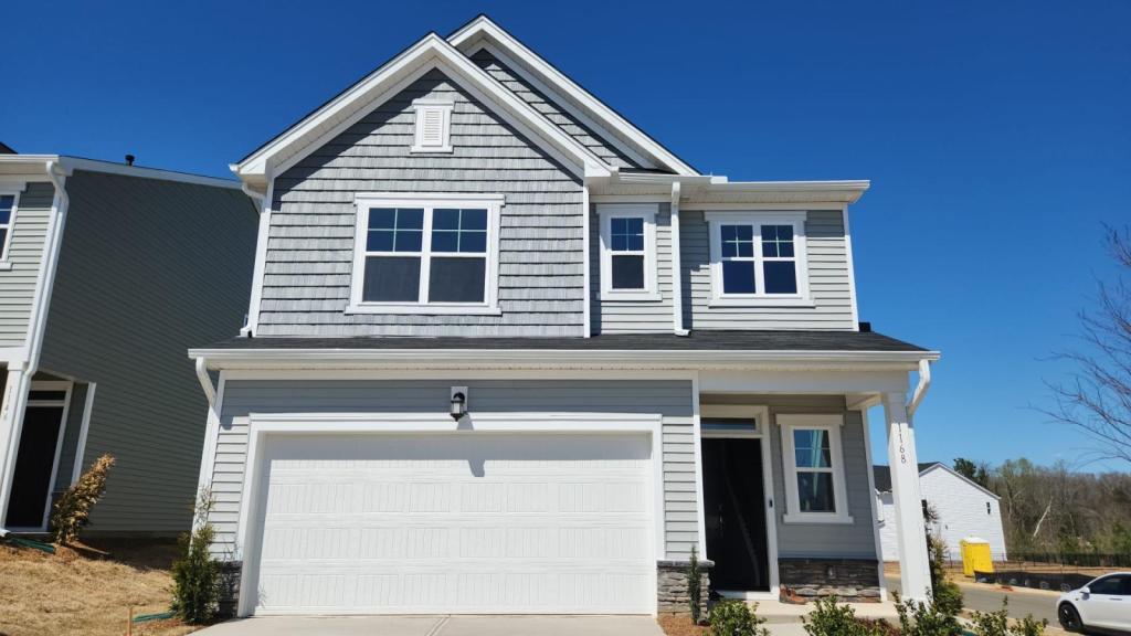 1168 Maple Br Cir in Graham, NC - Building Photo