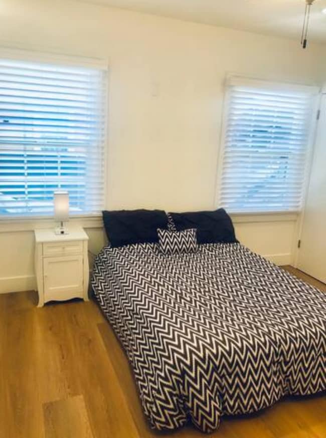 property at 1037 W 73rd St