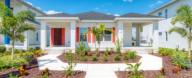 Taylor Row in Punta Gorda, FL - Building Photo - Building Photo