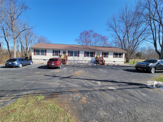 908 NY-52 in Walden, NY - Building Photo - Building Photo