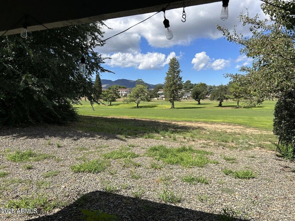 1030 N Old Chisholm Trail in Dewey, AZ - Building Photo