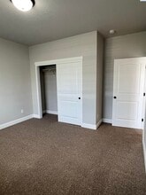 10319 W 17th Pl in Kennewick, WA - Building Photo - Building Photo