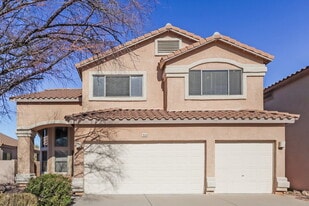 355 E Camino Del Abeto in Sahuarita, AZ - Building Photo