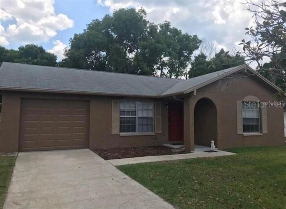 7442 Jenner Ave in New Port Richey, FL - Building Photo