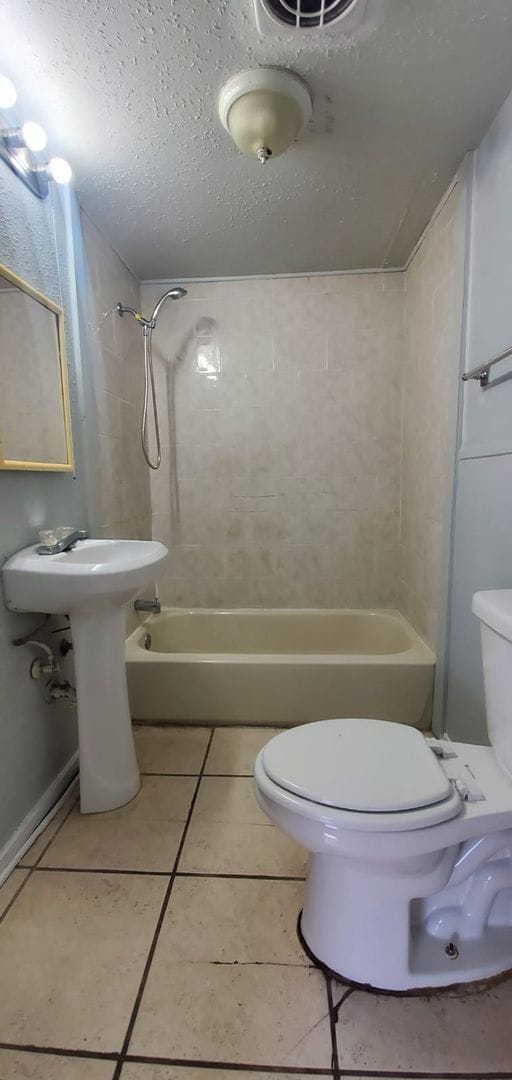 property at 1124 Belleair Rd