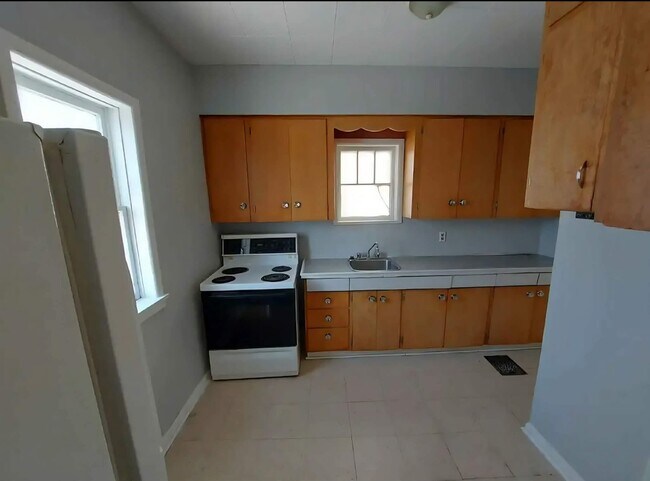 468 Lipton St in Winnipeg, MB - Building Photo - Building Photo